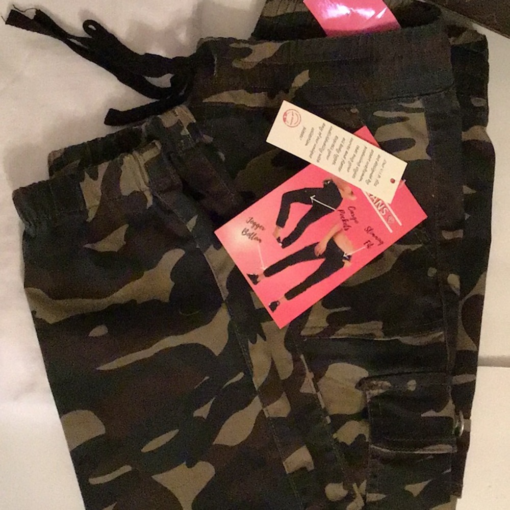 VIP Jeans ( Juniors ) - Picture 3 of 4